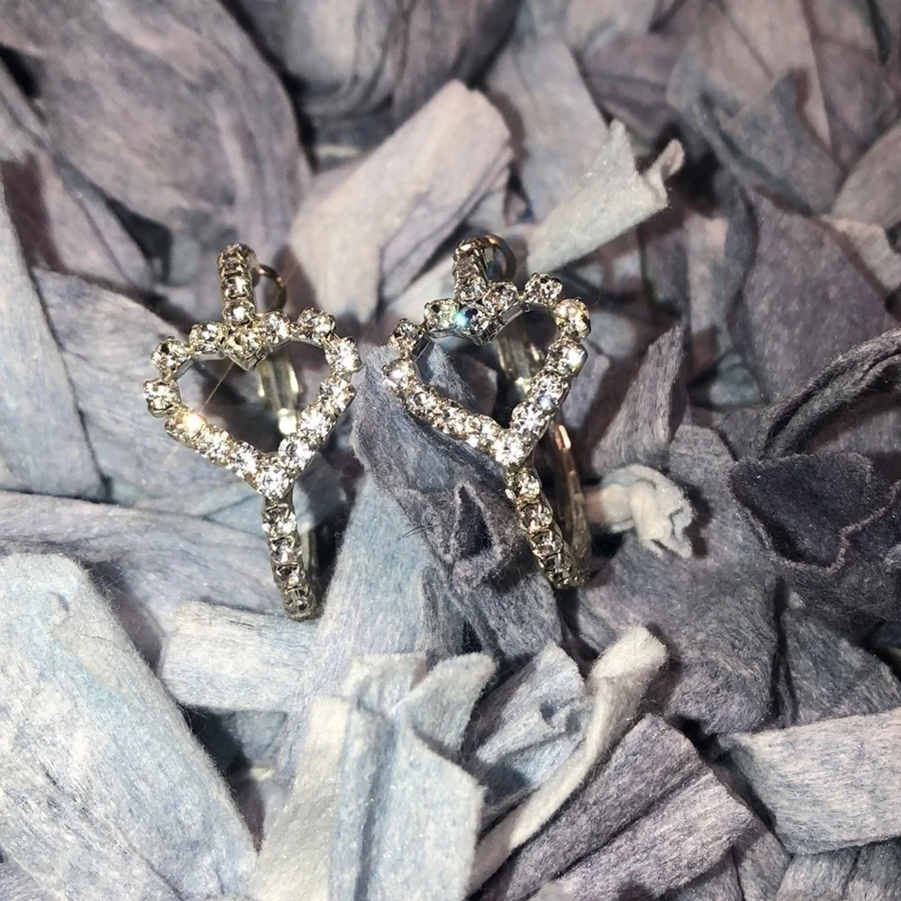 Heart shaped rhinestone earrings